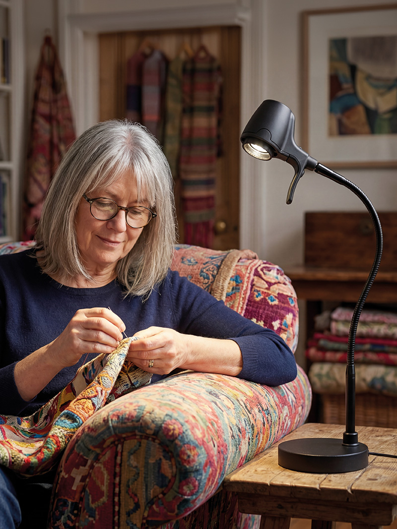 HD Pro Table Light in black